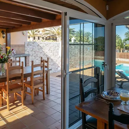 Villa Vergel Villa *