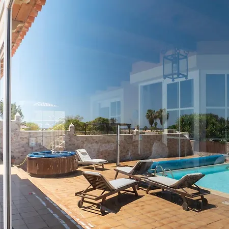 Retro Villa Vergel - With Solar Heated Pool, Sauna, Jacuzzi, Spacious Work Desk&Wifi Villa Costa De Antigua