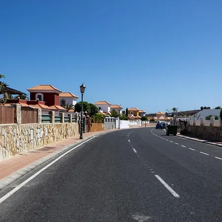 Villa Retro Villa Vergel - With Solar Heated Pool, Sauna, Jacuzzi, Spacious Work Desk&Wifi Costa De Antigua