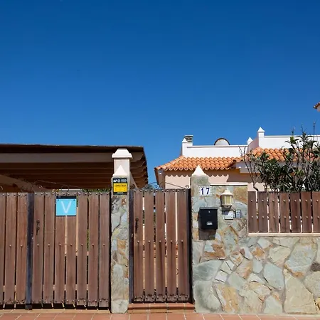 Retro Villa Vergel - With Solar Heated Pool, Sauna, Jacuzzi, Spacious Work Desk&Wifi