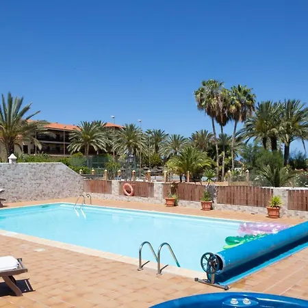 Retro Villa Vergel - With Solar Heated Pool, Sauna, Jacuzzi, Spacious Work Desk & Wifi Costa De Antigua