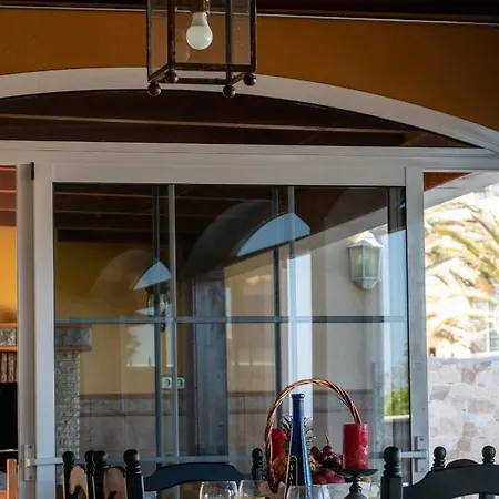 Villa Retro Villa Vergel - With Solar Heated Pool, Sauna, Jacuzzi, Spacious Work Desk & Wifi Costa De Antigua