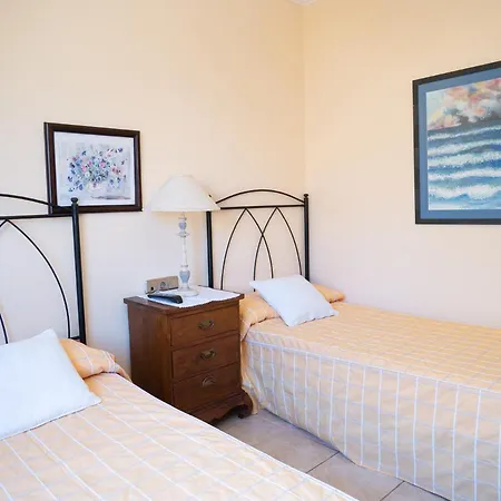 Retro Villa Vergel - With Solar Heated Pool, Sauna, Jacuzzi, Spacious Work Desk & Wifi Villa Costa De Antigua